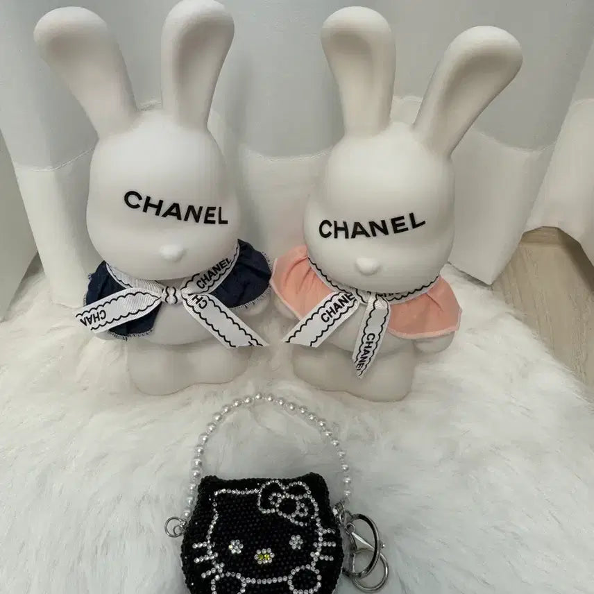 [BUNJANG] Hello Kitty Double-Sided Mirror Keychain with Pearl Strap / 키티 양면거울 키링
