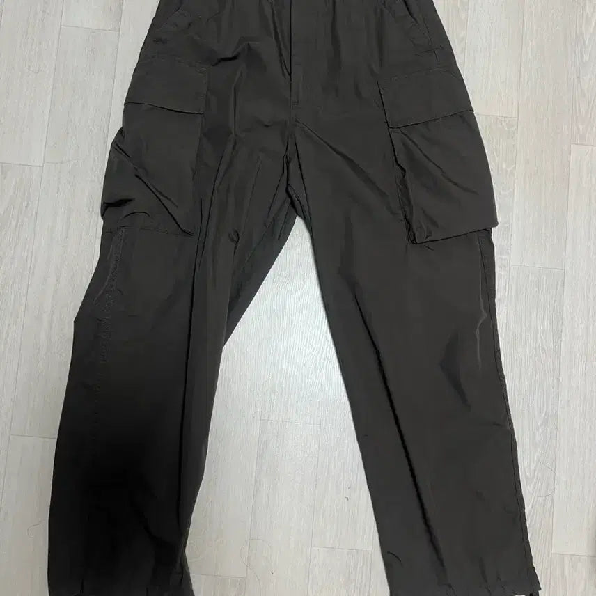 [BUNJANG] Uniqlo Cargo Wide Pants Brown S / 유니클로 카고와이드팬츠 브라운 S