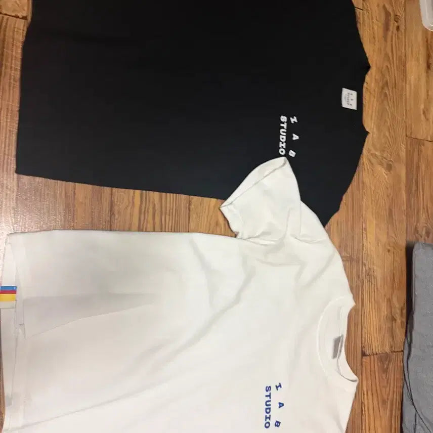[BUNJANG] IAB Studio 10th Anniversary Short Sleeve T-Shirt / 아이앱 10주년 반팔티