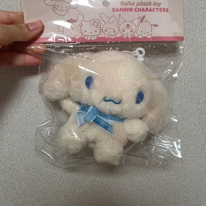 [BUNJANG] Retro Cinnamoroll Plush Doll / 레트로 시나모롤 인형