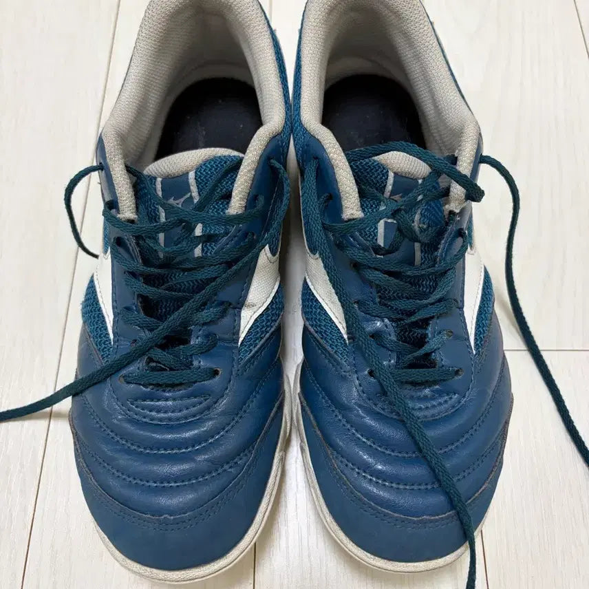 [BUNJANG] Mizuno Morelia Sala Club TF Futsal Shoes / 미즈노 풋살화