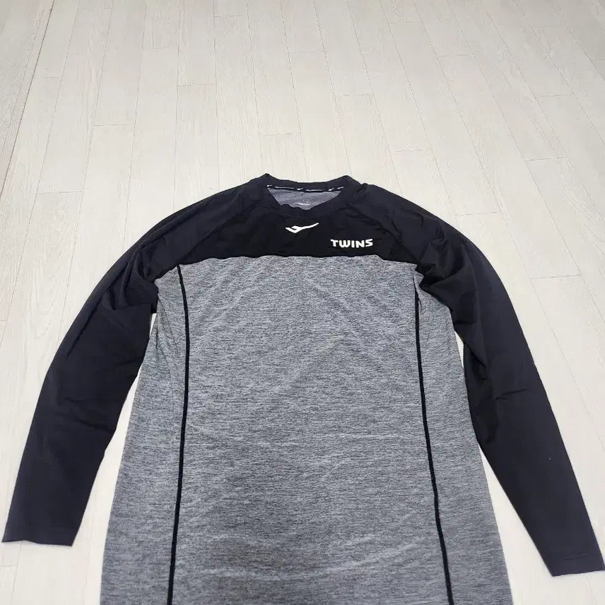 [BUNJANG] LG Twins Player Issued Long Sleeve Under Armour Jersey / LG트윈스 선수실착 언더스판 긴팔 판매!