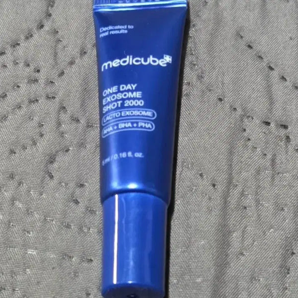[BUNJANG] MediCube One-Day Exosome Shot Pore Ampoule 2000 (Mini/5ml) Sealed New Product / (미개봉/새상품) 메디큐브 원데이 엑소좀샷 모공 앰플 2000 (미니/5ml)