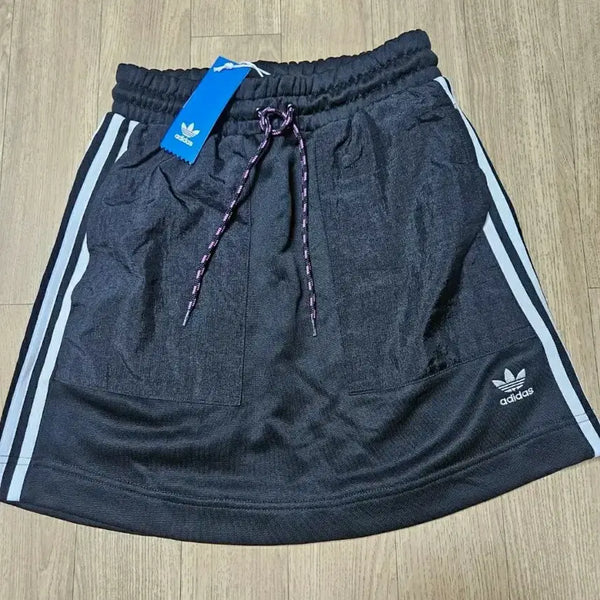 [BUNJANG] Adidas Mini Skirt / 아디다스 스커트(새상품)
