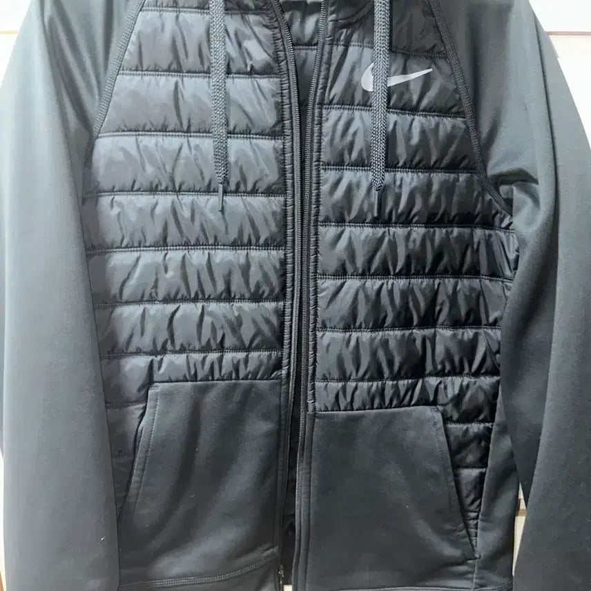 [BUNJANG] Nike Aeroloft Hooded Lightweight Padded Jacket (M) / [단종 희귀템/급매/네고 가능] 나이키 에어로로프트 후디 경량패딩 자켓 (M)
