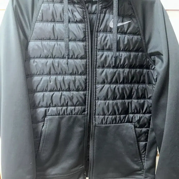 [BUNJANG] Nike Aeroloft Hooded Lightweight Padded Jacket (M) / [단종 희귀템/급매/네고 가능] 나이키 에어로로프트 후디 경량패딩 자켓 (M)