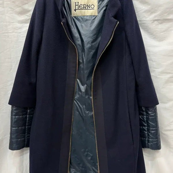 [BUNJANG] Herno Navy Quilted Sleeve Wool Blend Coat Size 40/55 / 정품) 에르노 네이비 퀼팅 소매 코트 40/55사이즈