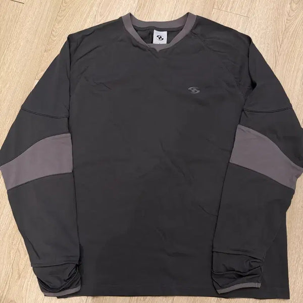 [BUNJANG] Sansan Gear Long Sleeve 3 Grey / 산산기어 롱슬리브 3 그레이