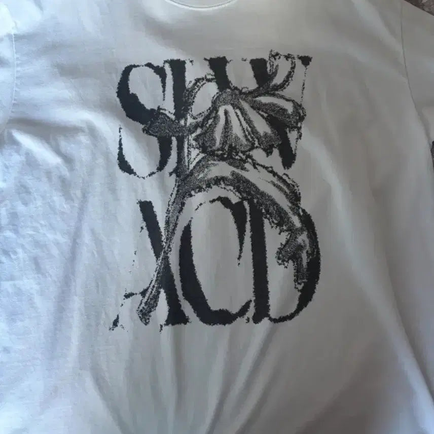 [BUNJANG] Graphic T-Shirt White / 그래픽 반팔티