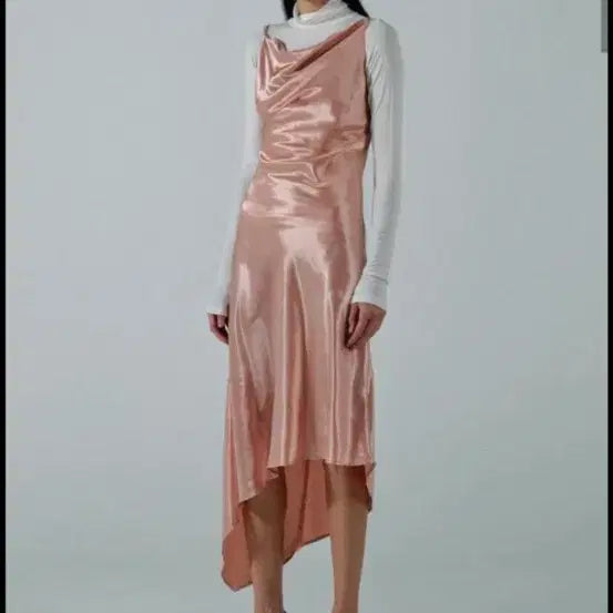 [BUNJANG] Sculptor Asymmetric Satin Dress Coral / !!!할인!!! 스컬프터 언발란스 새틴 드레스 코랄
