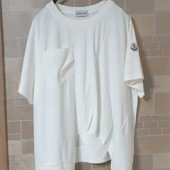 [BUNJANG] Asymmetric Hem T-shirt / 여성 언발티(새옷)
