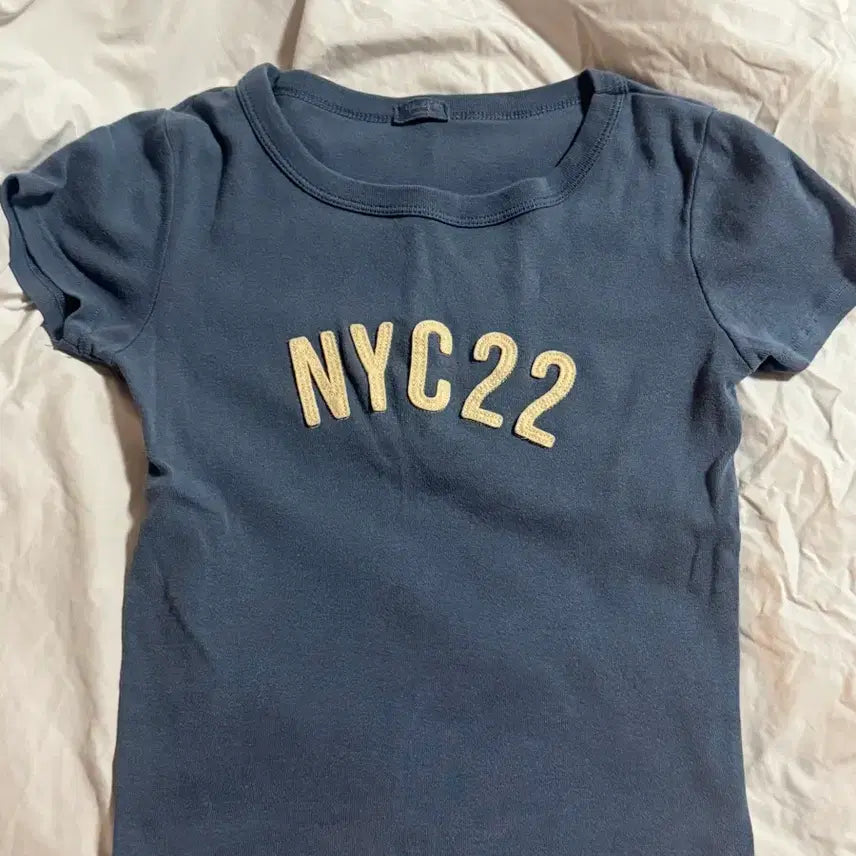 [BUNJANG] Brandy Melville NYC T-Shirt / 브랜디 멜빌 뉴욕시티 반팔 티셔츠