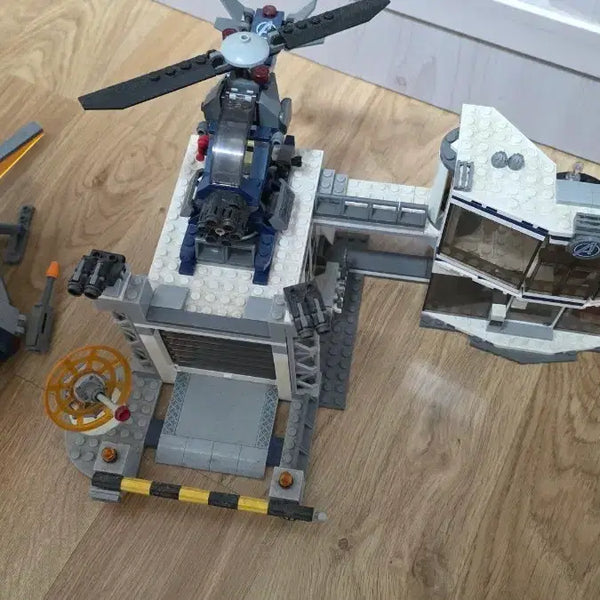 [BUNJANG] LEGO Marvel Avengers: Endgame Helicopter and Headquarters Building Set / 레고 마블 어벤져스 엔드게임