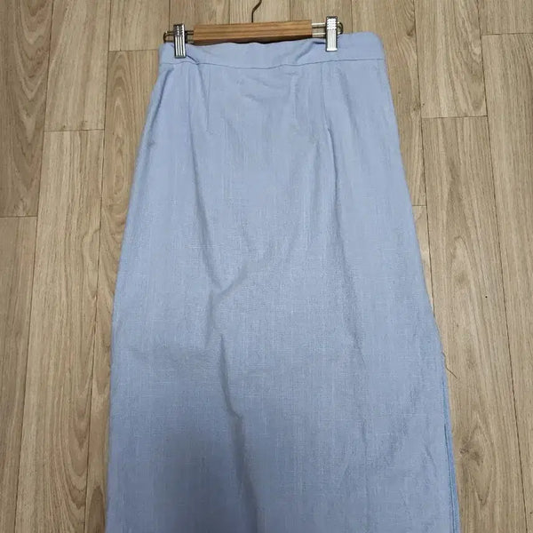 [BUNJANG] Light Blue Linen Midi Skirt / 연한 하늘색 미디 스커트