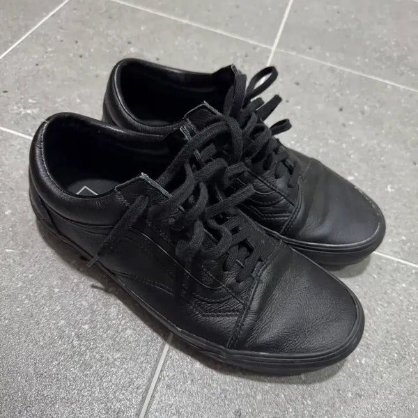 [BUNJANG] Vans Old Skool Leather Black Shoes / [280]반스 올드스쿨 레더 블랙