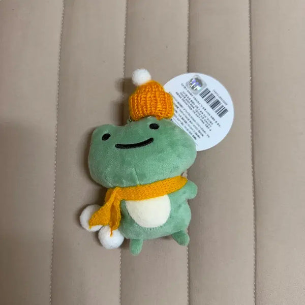 [BUNJANG] Frog Plush Keychain with Winter Hat / 겨울모자 개구리 인형 키링