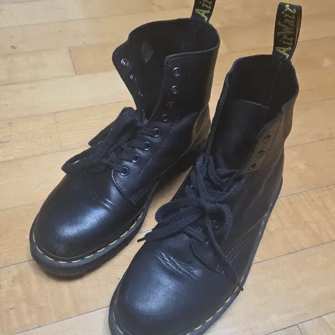 [BUNJANG] Dr. Martens 1460 Pascal Milled Nappa Leather Boots / 닥터마틴 1460 파스칼 지기 270