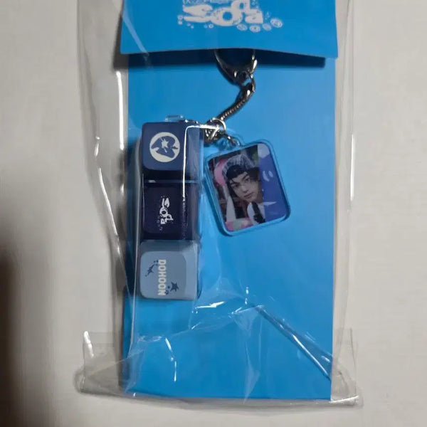 [BUNJANG] TWS Dohoon Soda Soda Shibuya 109 Pop-up Keycap Keyring / 현물)투어스 소다소다 시부야109 팝업 키캡 키링 도훈