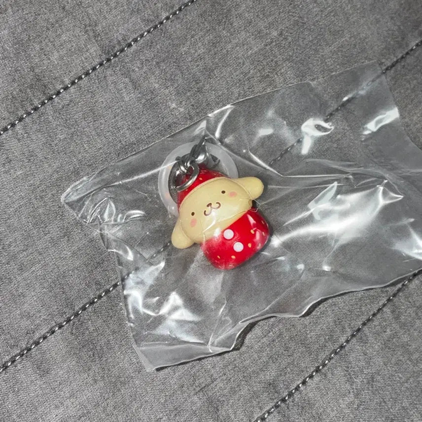 [BUNJANG] Sanrio Strawberry Pompompurin Keyring (Sealed) / 산리오 딸기 메지루시 폼폼푸린 키링 판매(미개봉)
