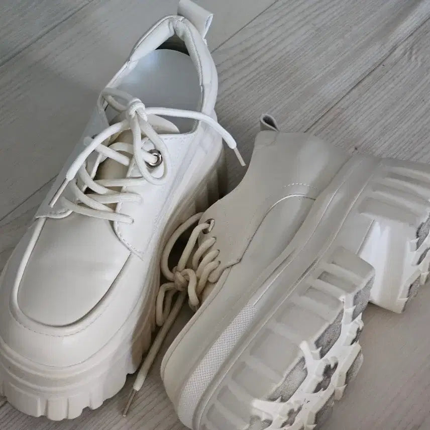 [BUNJANG] Ivory 10cm Height-Increasing Shoes (240) / 아이보리색 10cm 키높이 신발 240 팝니다