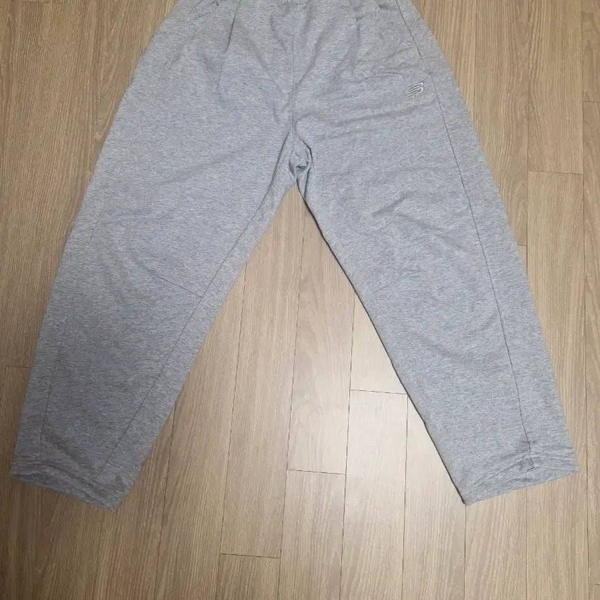 [BUNJANG] New Balance Training Pants / 뉴발란스 긴바지