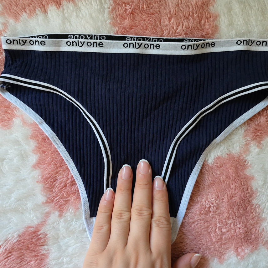 [BUNJANG] Women's Navy Ribbed Gingham Briefs / (중고) 밴딩 라인 골지 네이비 여성팬티 H