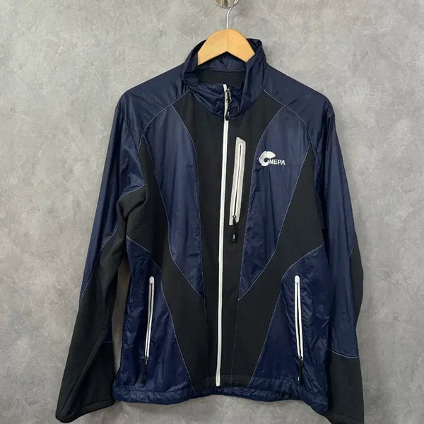 [BUNJANG] NEPA Windbreaker Jumper Navy Black L / 네파 바람막이 점퍼 네이비 블랙 L