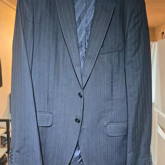 [BUNJANG] Dolce & Gabbana Pinstripe Wool Silk Blazer / D&G 돌체앤가바나 핀스트라이프 울,실크 블레이저 / 정장 자켓