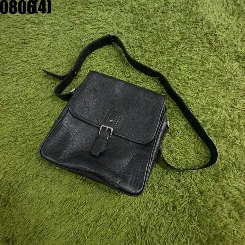 [BUNJANG] Beanpole Black Leather Crossbody Bag / 빈폴 크로스백 블랙 가죽 0806
