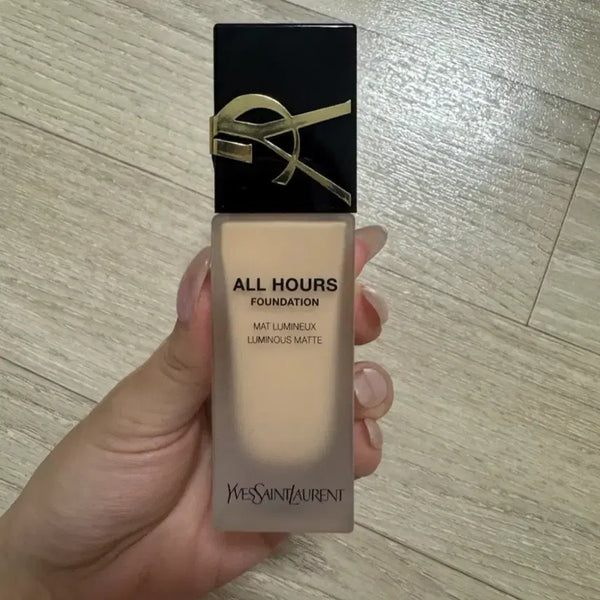 [BUNJANG] Yves Saint Laurent All Hours Foundation LN1 / 입생로랑 올아워 파운데이션 LN1
