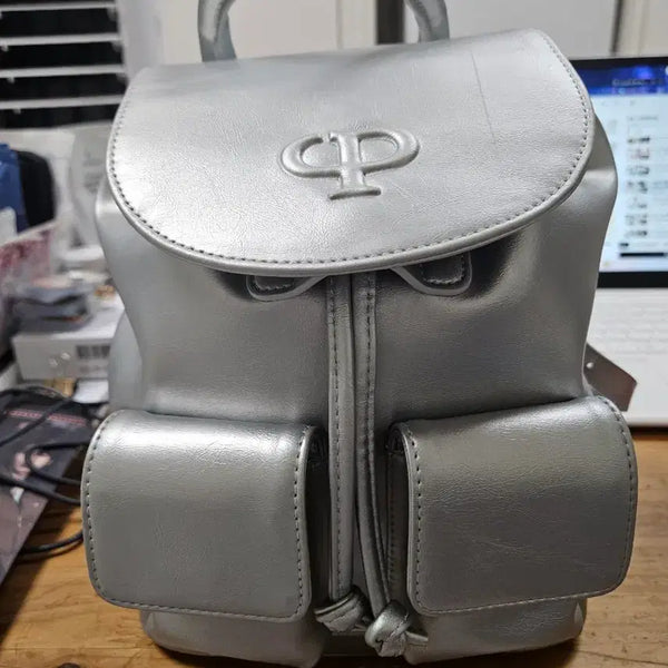 [BUNJANG] Christine Project Silver Backpack / 크리스틴 프로젝트 실버백팩