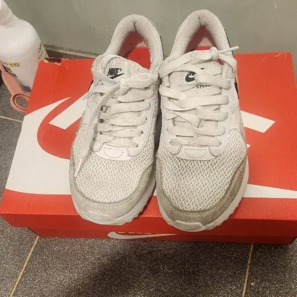 [BUNJANG] Nike Air Max DM9538-100 White 230mm Sneakers / 나이키 에어맥스 DM9538-100 화이트 230mm