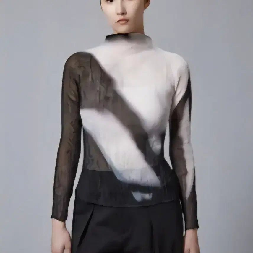 [BUNJANG] Issey Miyake Pleats Please Black & White Top / 이세이미야케티