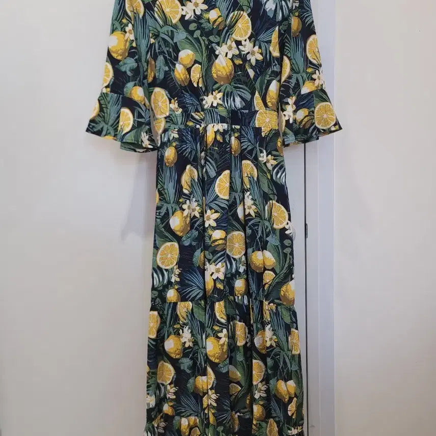 [BUNJANG] ANTEAMBULO SEOUL Lemon Tropical Long Dress M Size / ANTEAMBULO SEOUL 레몬 트로피컬 롱원피스 M사이즈