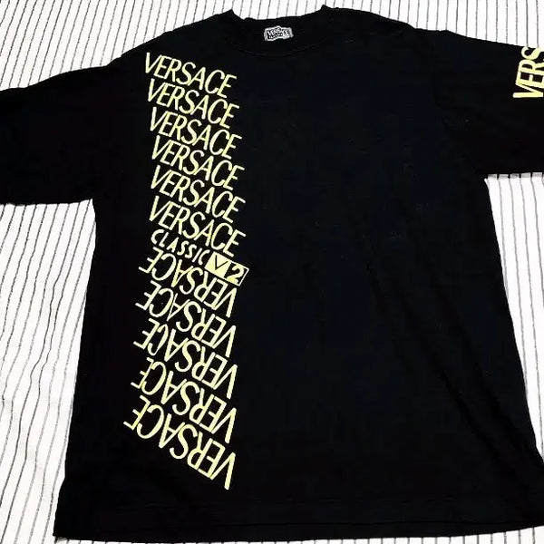 [BUNJANG] Versace Classic V2 Logo Lettering Short Sleeve T-Shirt Black / 베르사체 반팔티 ( 여유있는 100. 급매합니다 )