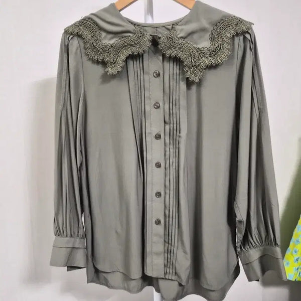 [BUNJANG] Lace Embroidery Collar Blouse - Khaki / 레이스자수 카라 블라우스 카키