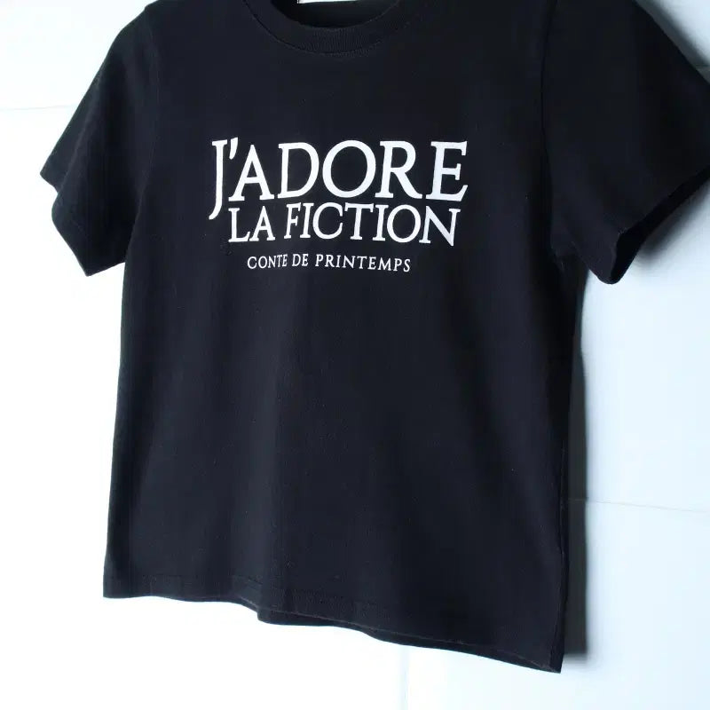 [BUNJANG] Lattigen Lettering Crop T-Shirt Black / W(F) 라티젠 반팔 티셔츠 레터링 크롭 블랙 올드스쿨-H36610