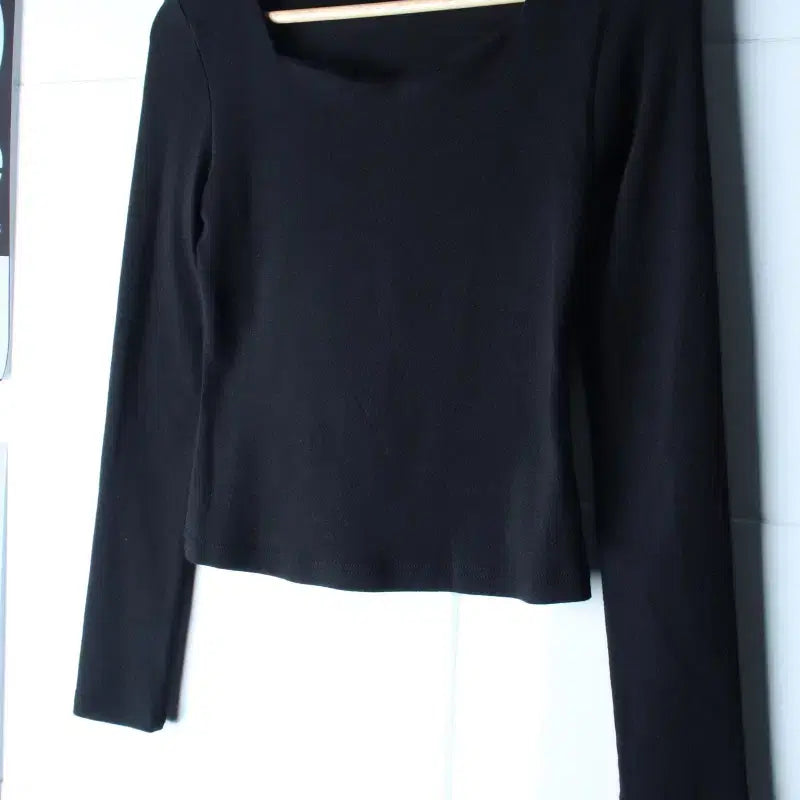 [BUNJANG] ROEM Long Sleeve T-Shirt Wide Neck Solid Black / W(S-M) 로엠 긴팔티셔츠 와이드넥 무지 블랙 스판 놈코어-H36628