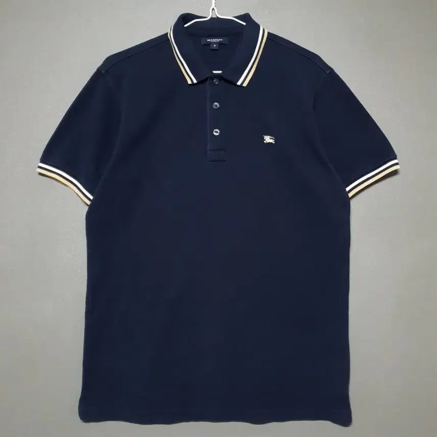 [BUNJANG] Burberry Crest Knight Logo Twin Tip Short Sleeve Polo Shirt Navy / S) 버버리 크레스트 기사 로고 트윈팁 반팔 카라티 폴로 셔츠 네이비