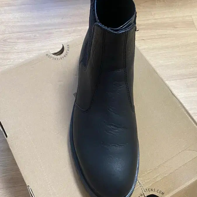 [BUNJANG] Dr. Martens Chelsea Boots / 닥터마틴 챌시부츠