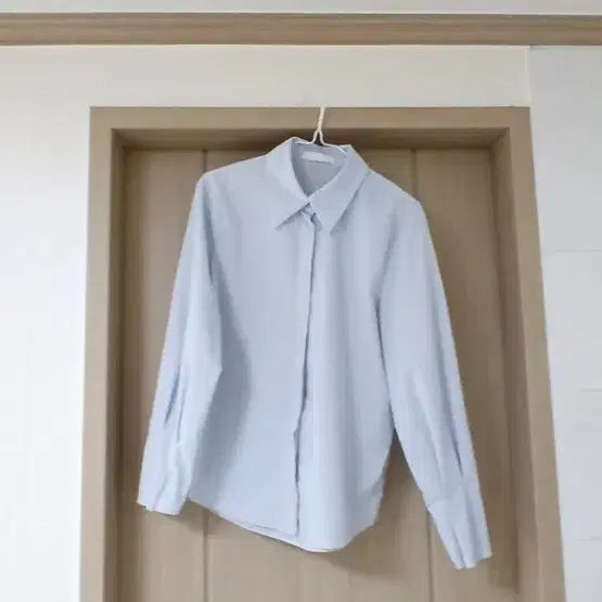 [BUNJANG] Women's Sky Blue Blouse Shirt / 여자용 하늘색 블라우스 셔츠