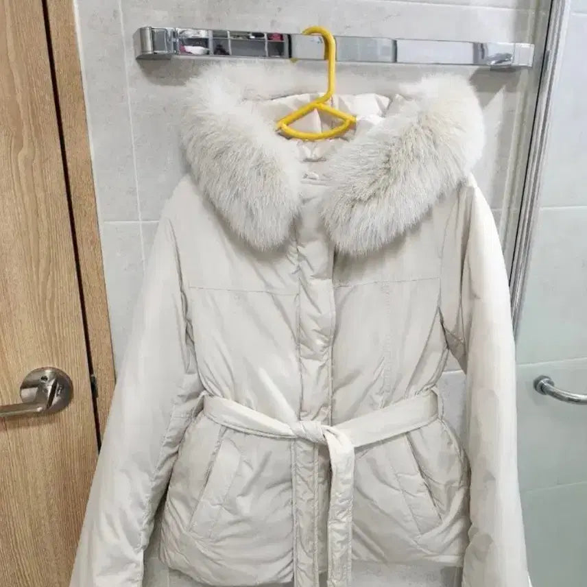 [BUNJANG] Roem Ivory Down Padding Jacket (Size M) / (3일 입음)아이보리 로엠 다운 패딩