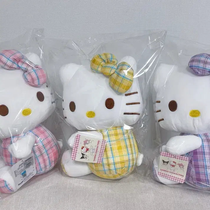 [BUNJANG] Hello Kitty Doll Checkered Dress 3-Piece Bundle Set / 헬로키티 인형 체크 원피스 3종 세트 일괄