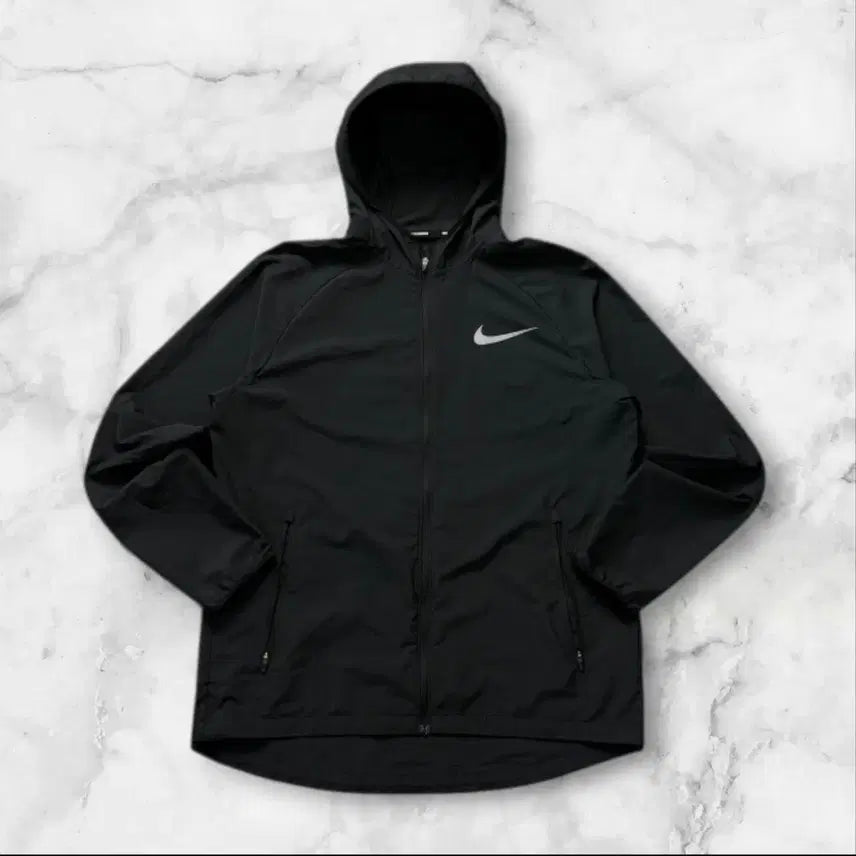 [BUNJANG] Nike Running Windbreaker Jacket (Size 100) / 나이키 러닝 바람막이 100