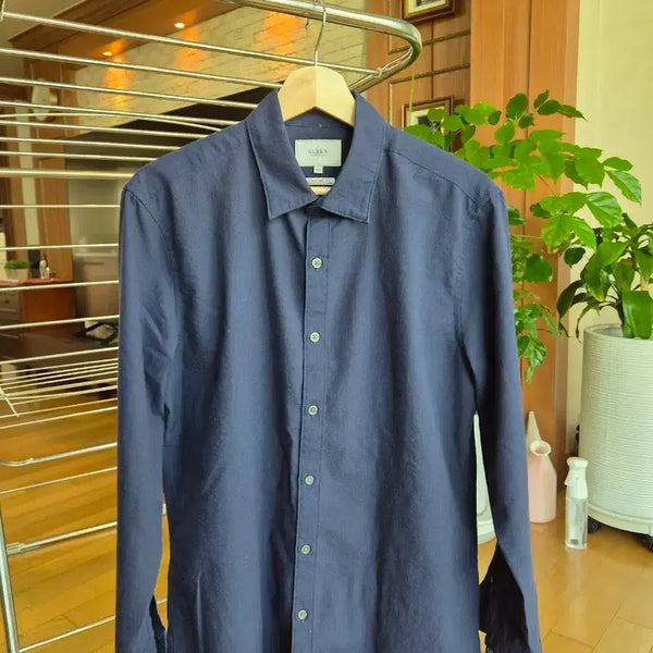 [BUNJANG] Ollen Navy Standard Fit Shirt / 올젠 네이비 스탠다드핏 셔츠 100(동계 제외 삼계절)