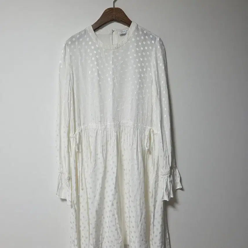 [BUNJANG] Sandro White Rayon Dress Size 1 / 산드로 SANDRO 화이트 레이온 원피스 (1)