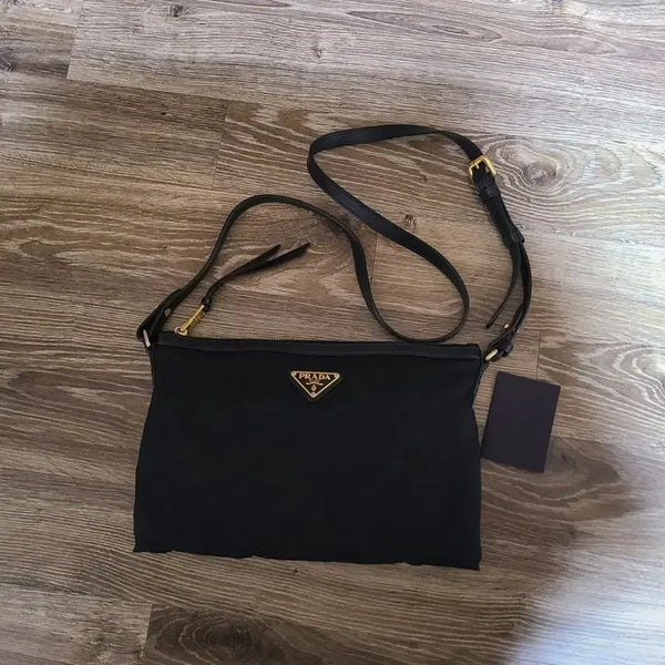 [BUNJANG] Prada Tessuto Hobo Bag / 프라다 금장 크로스백숄더백테수토호보백백리에디션사피아노럭스미니테수토호보버킷백