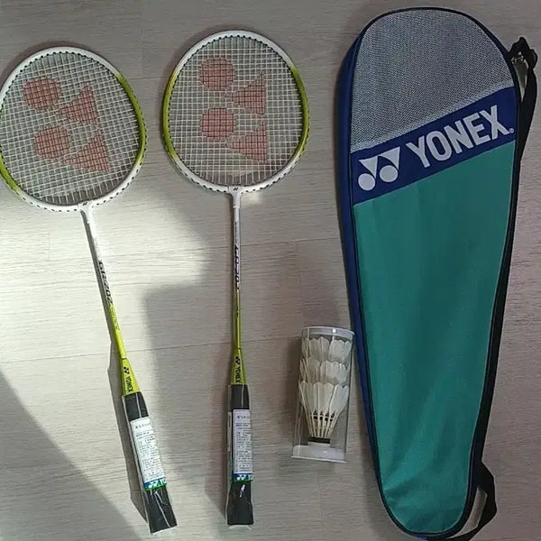 [BUNJANG] Yonex Badminton Racket Set with Shuttlecocks and Bag / 요넥스 배드민턴 라켓 2개 세트 셔틀콕 가방 포함