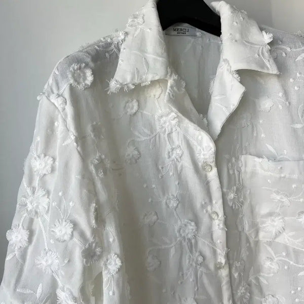 [BUNJANG] Merci J Boutique Flower 3D Embroidery Short Sleeve Shirt Jacket - White / 메르시제이부티크 플라워 입체자수 반팔 셔츠 자켓 화이트 흰색 숏 크롭 블라우스 남방 부띠끄
