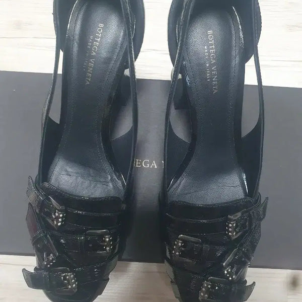 [BUNJANG] Bottega Veneta Black Patent Strap Heels / 보테가 베네타 블랙 페이던트 스트랩 힐